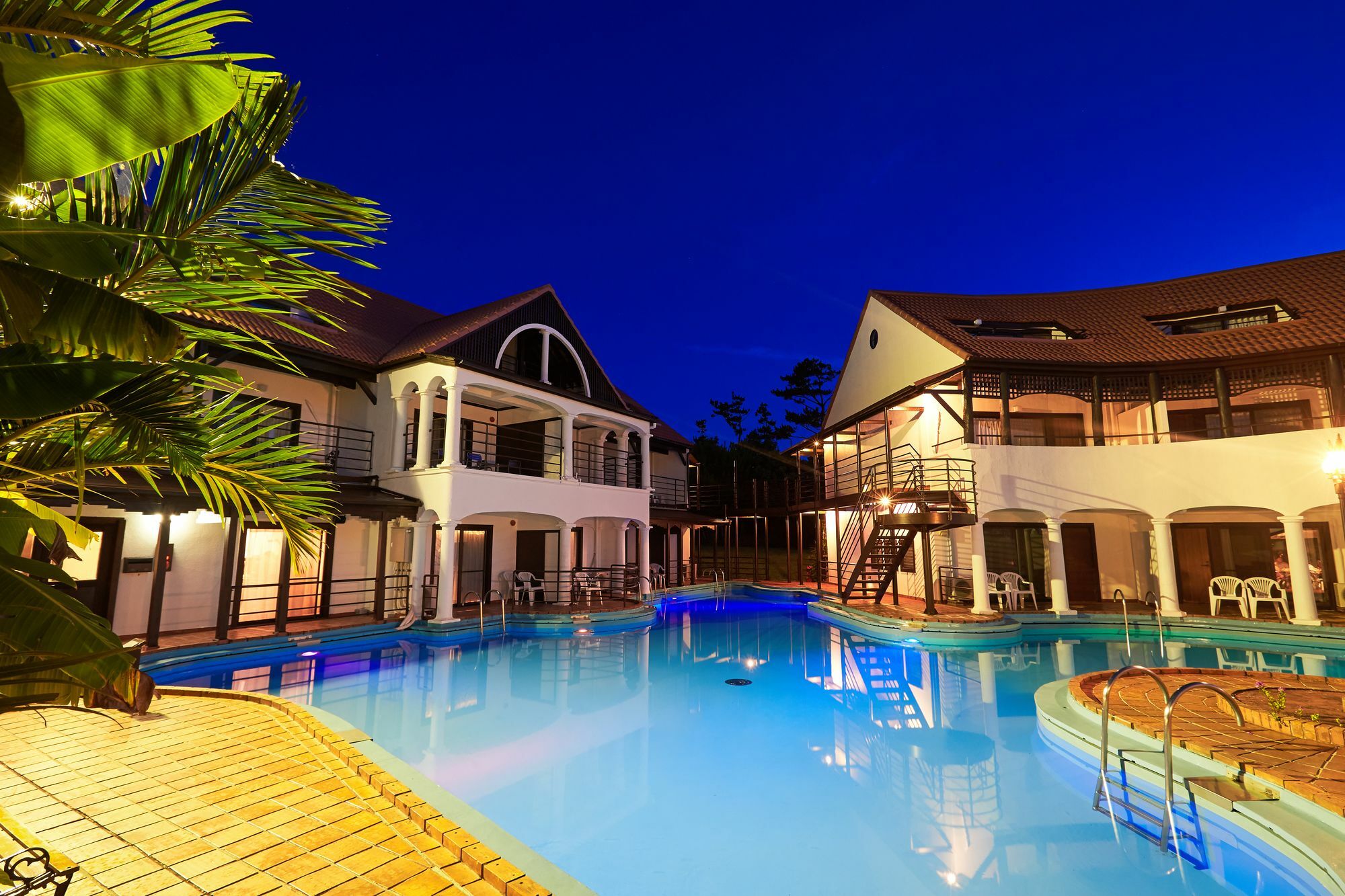 The Pool Resort Villa Ichigoichie Онна Экстерьер фото